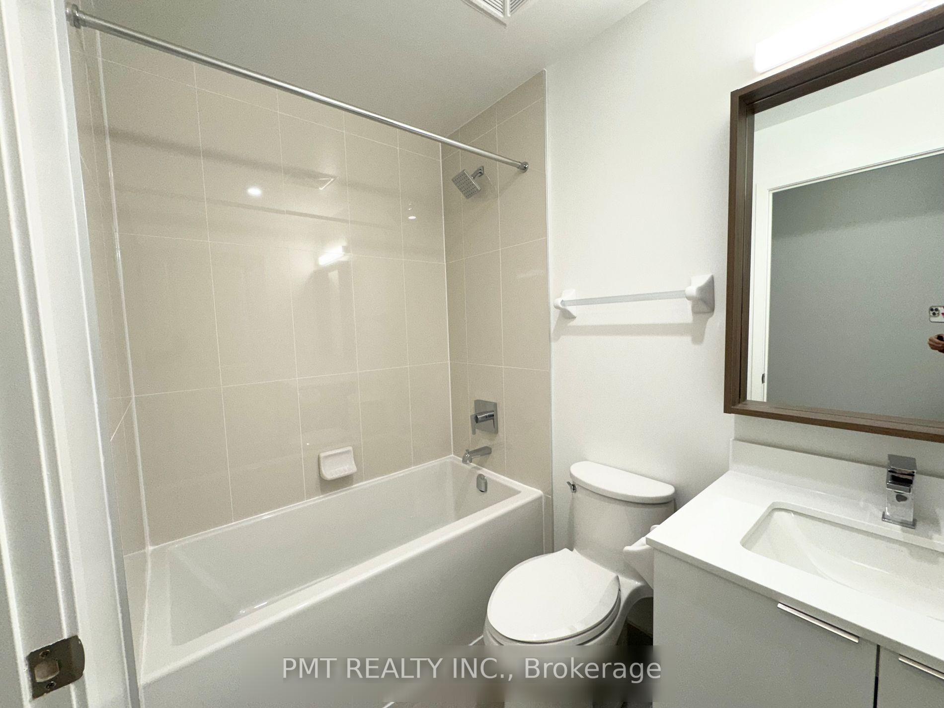 Photo 7 of Unit 637, 543 Richmond Street W, Toronto, Waterfront Communities — HOMEH