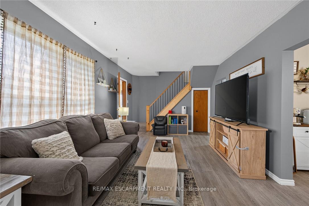 Photo 5 of 306 George Street, Haldimand, Dunnville — HOMEH