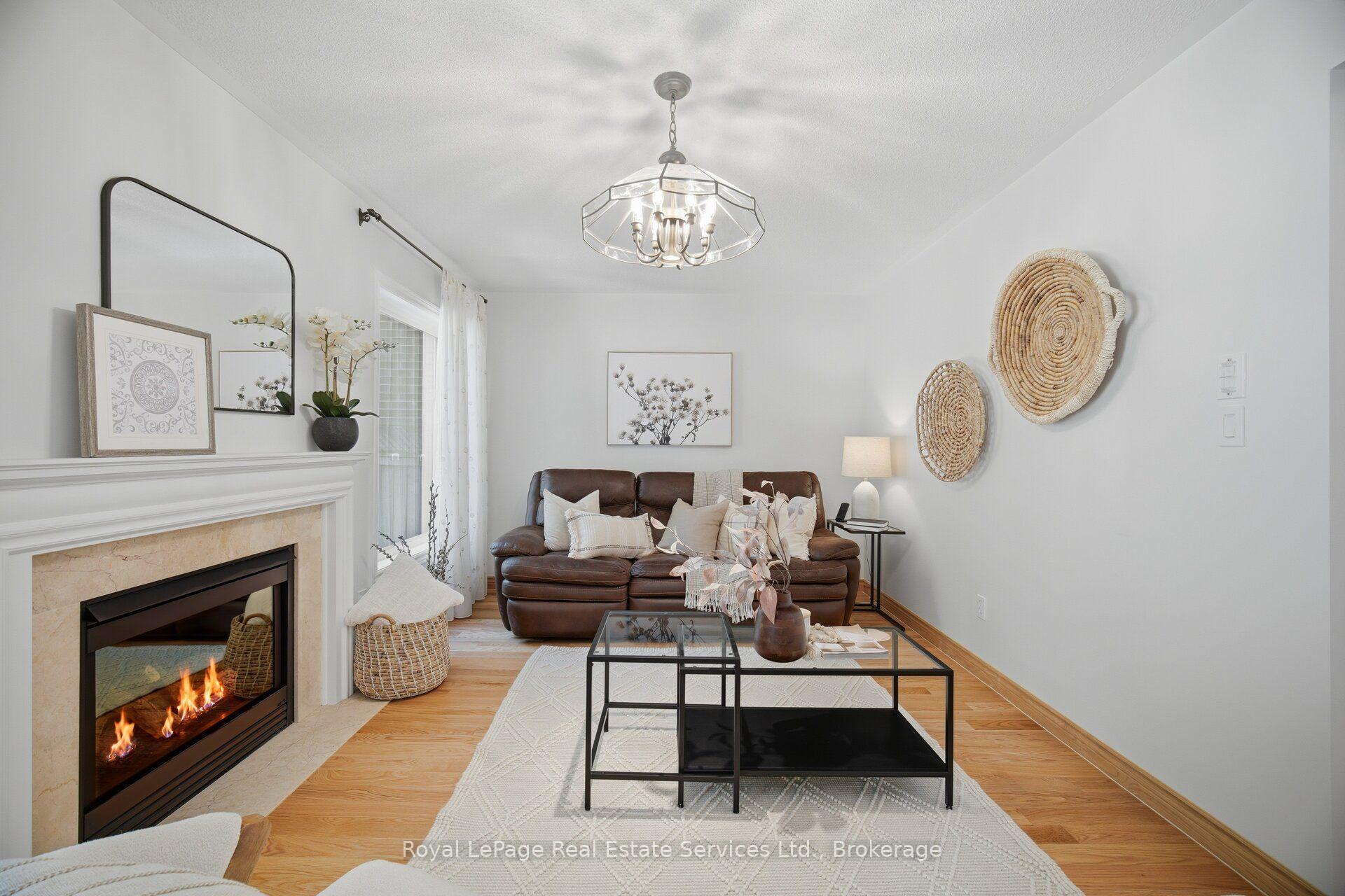Photo 7 of 2259 Empire Crescent, Burlington, Orchard — HOMEH