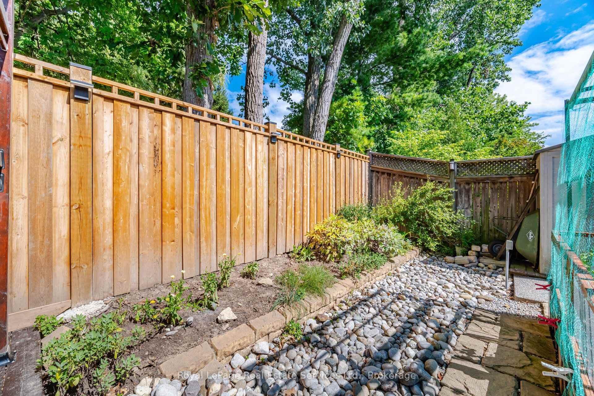 Photo 37 of 2259 Empire Crescent, Burlington, Orchard — HOMEH