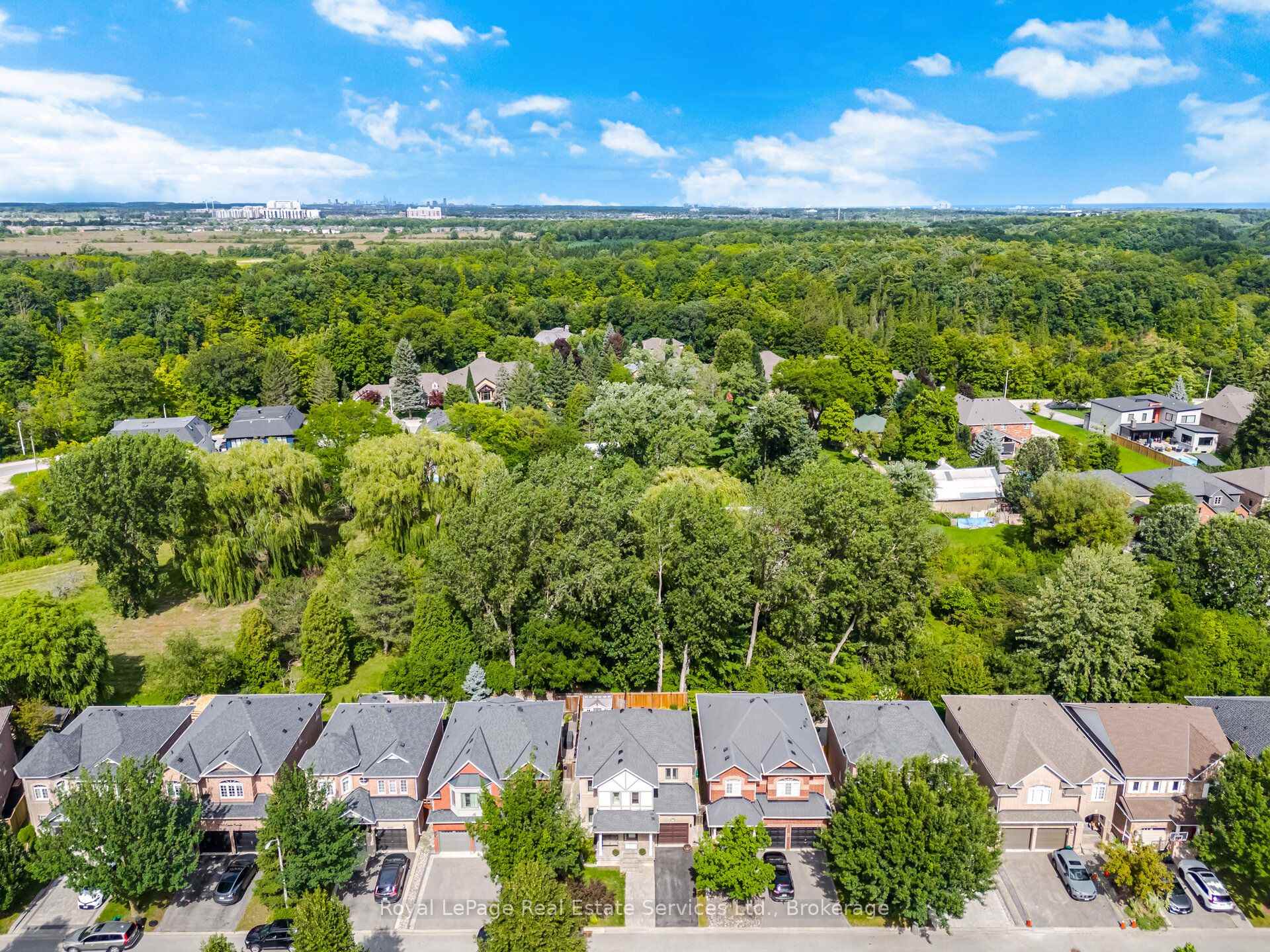 Photo 41 of 2259 Empire Crescent, Burlington, Orchard — HOMEH