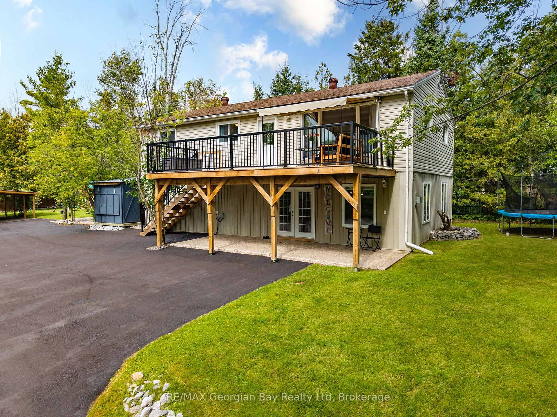 Photo 9 of 2384 Whetham Road, Springwater, Rural Springwater — HOMEH