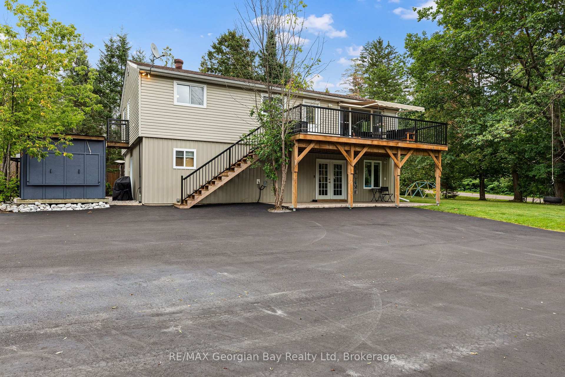 Photo 11 of 2384 Whetham Road, Springwater, Rural Springwater — HOMEH