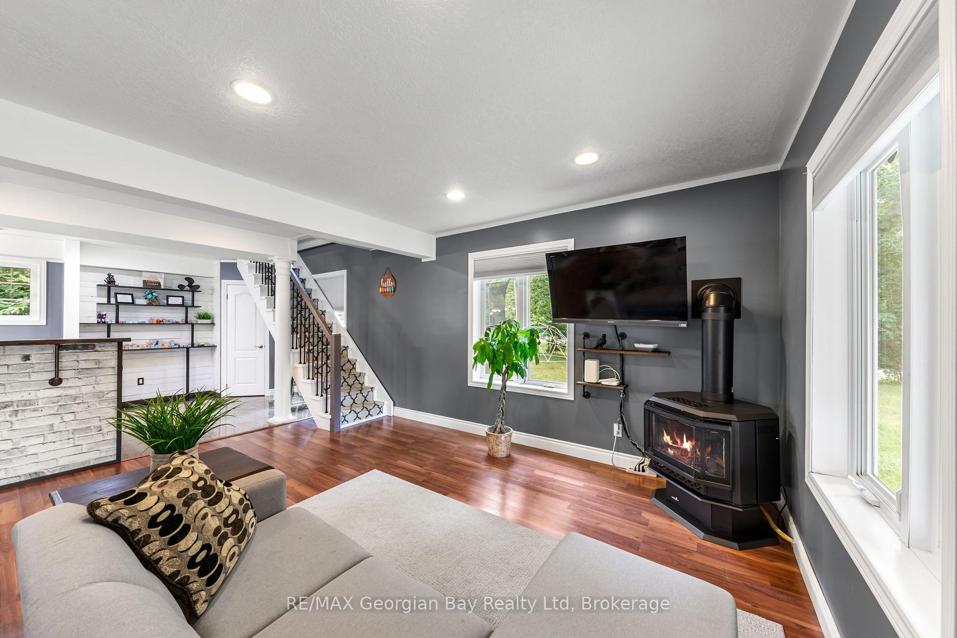 Photo 19 of 2384 Whetham Road, Springwater, Rural Springwater — HOMEH