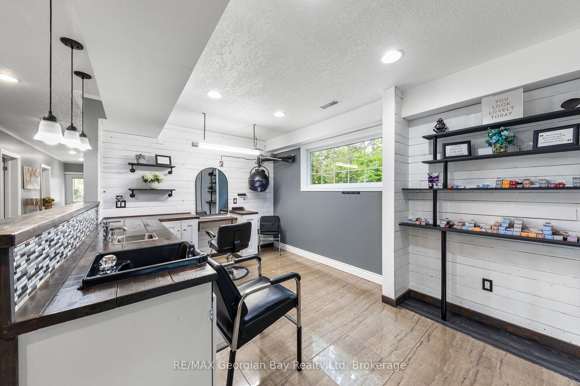 Photo 20 of 2384 Whetham Road, Springwater, Rural Springwater — HOMEH