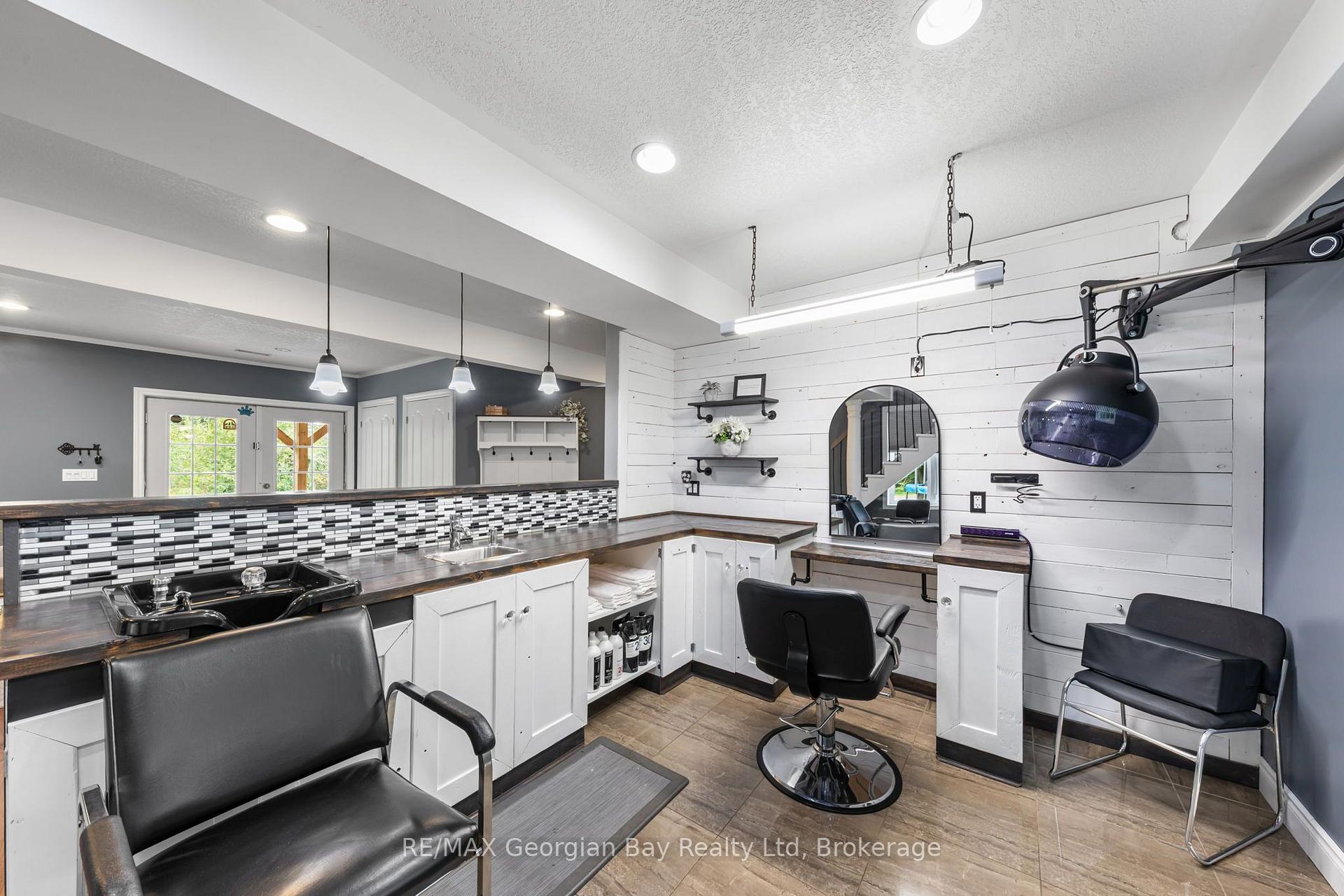 Photo 21 of 2384 Whetham Road, Springwater, Rural Springwater — HOMEH