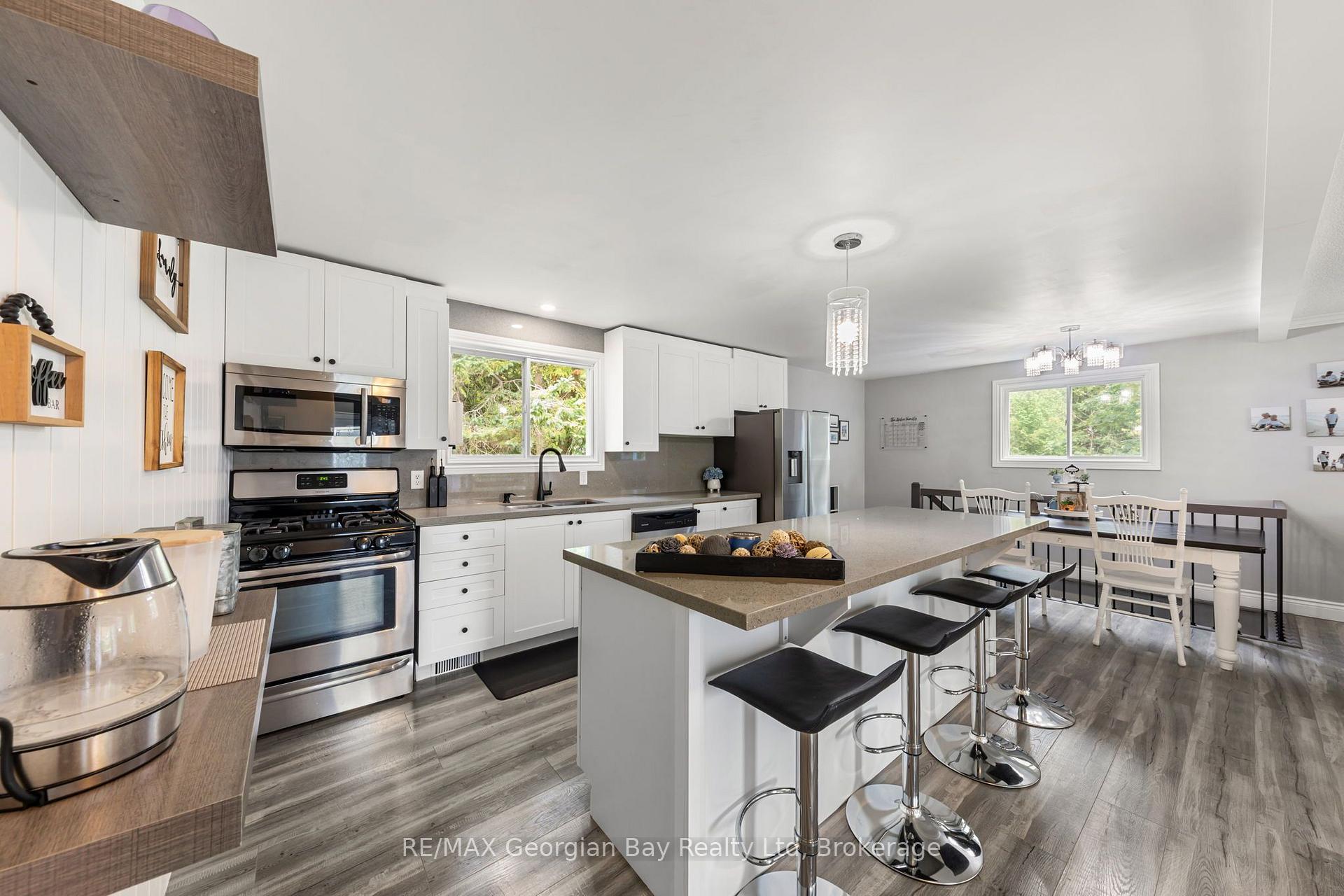 Photo 31 of 2384 Whetham Road, Springwater, Rural Springwater — HOMEH