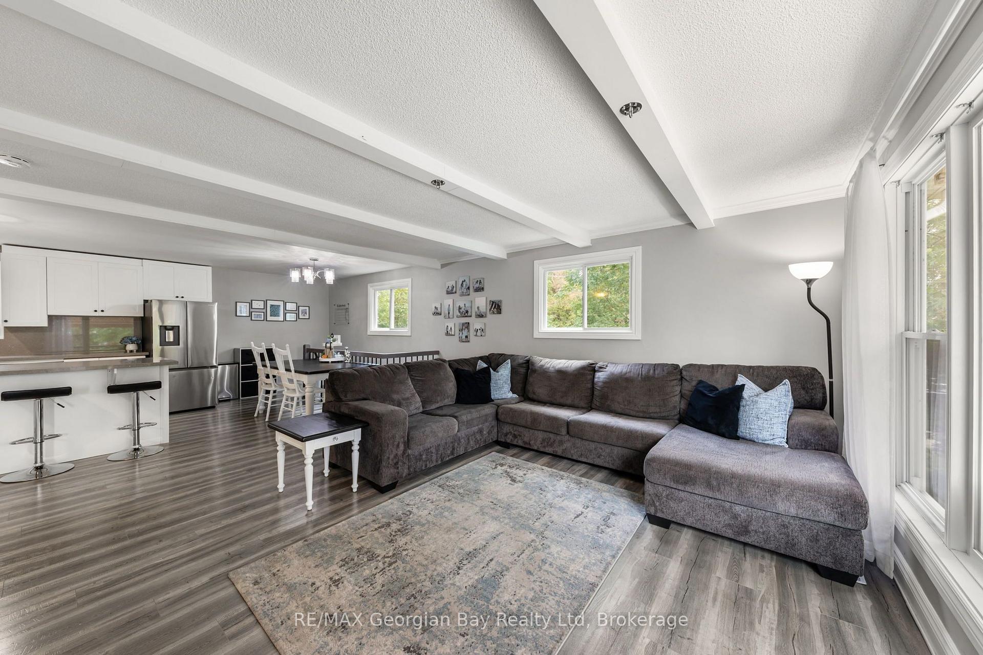 Photo 35 of 2384 Whetham Road, Springwater, Rural Springwater — HOMEH