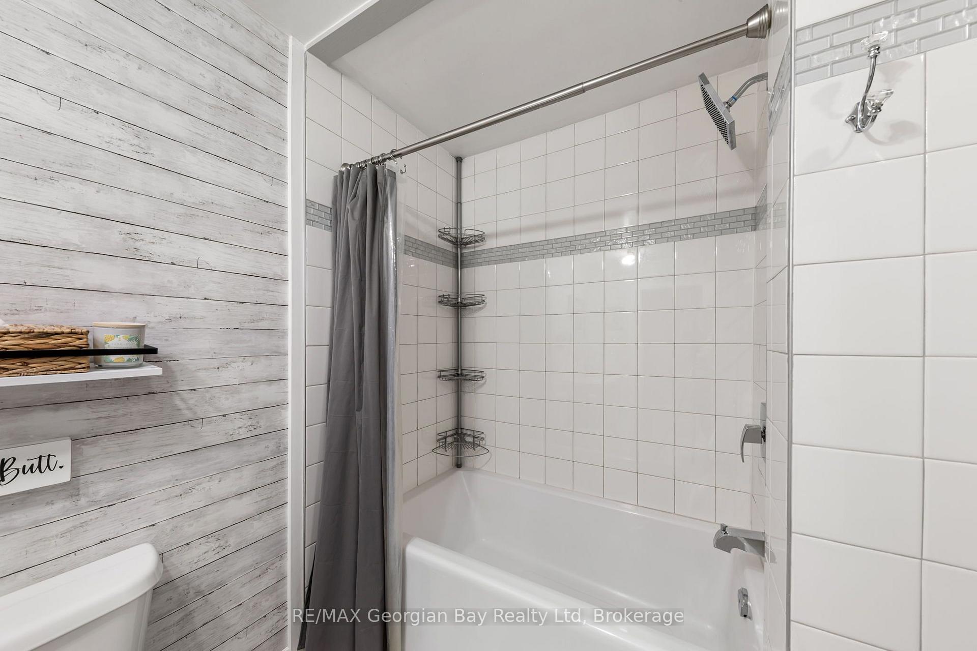Photo 37 of 2384 Whetham Road, Springwater, Rural Springwater — HOMEH