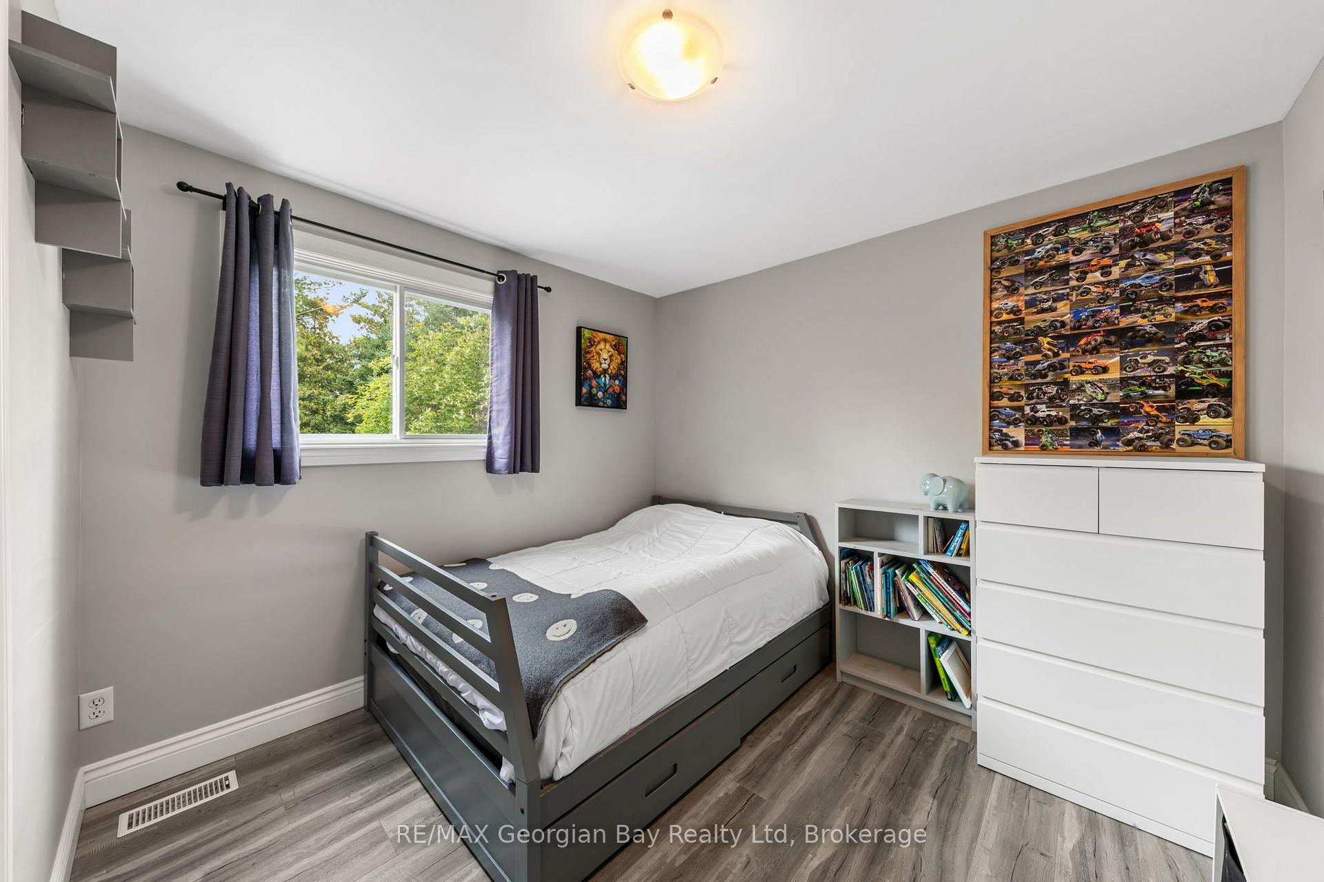 Photo 43 of 2384 Whetham Road, Springwater, Rural Springwater — HOMEH