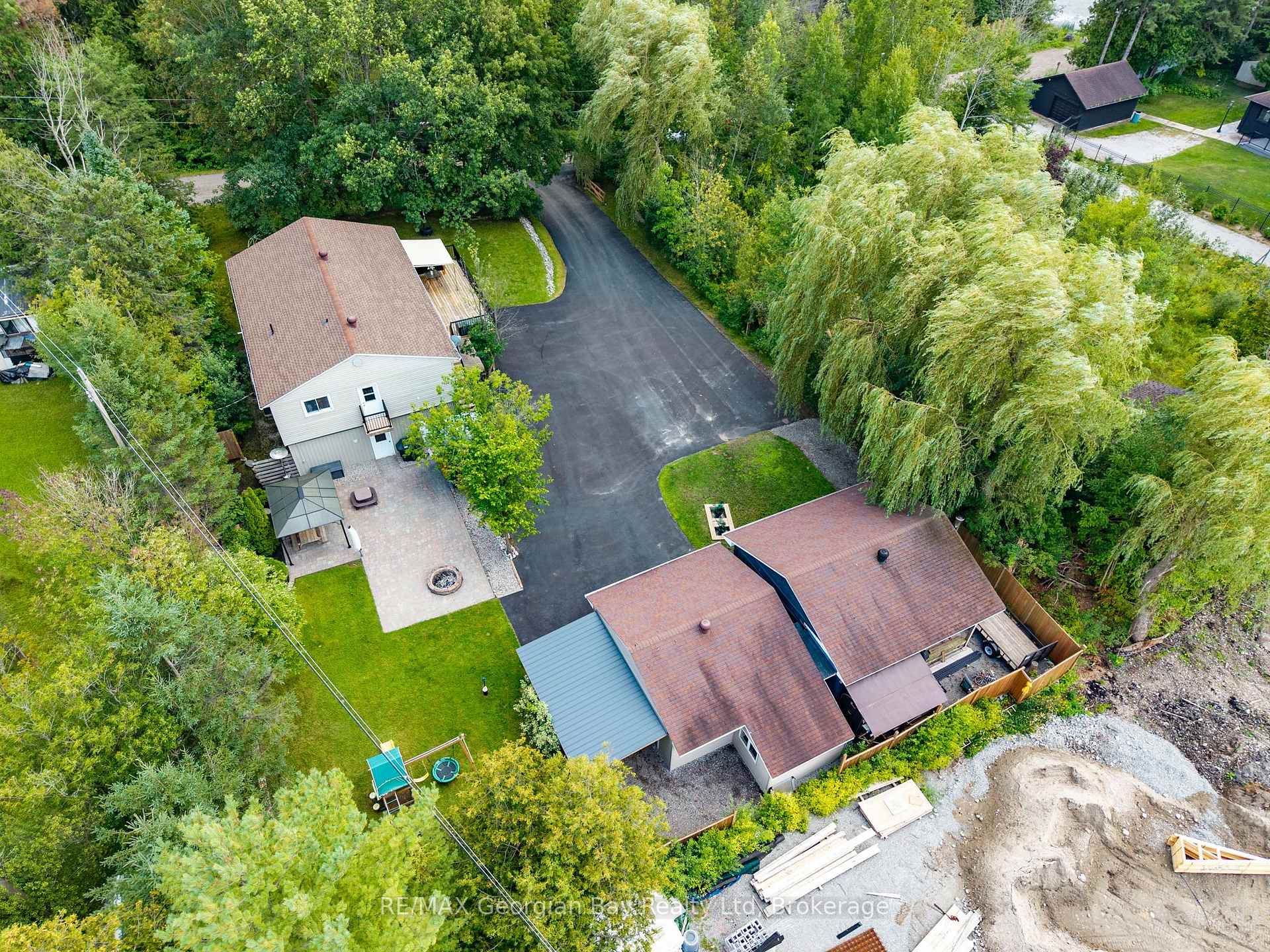 Photo 59 of 2384 Whetham Road, Springwater, Rural Springwater — HOMEH