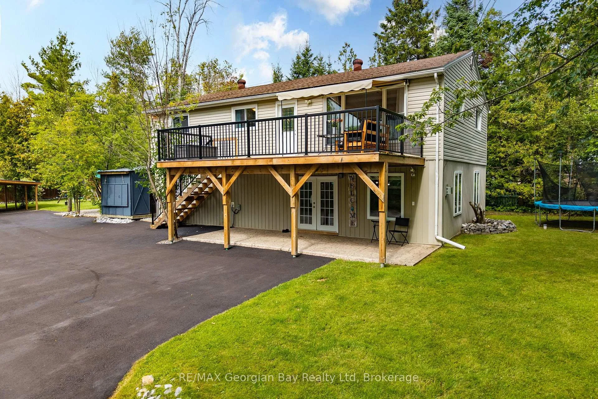 Photo 10 of 2384 Whetham Road, Springwater, Rural Springwater — HOMEH