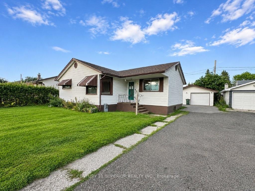 Photo 2 of 412 James Street S, Thunder Bay, Green Acres — HOMEH