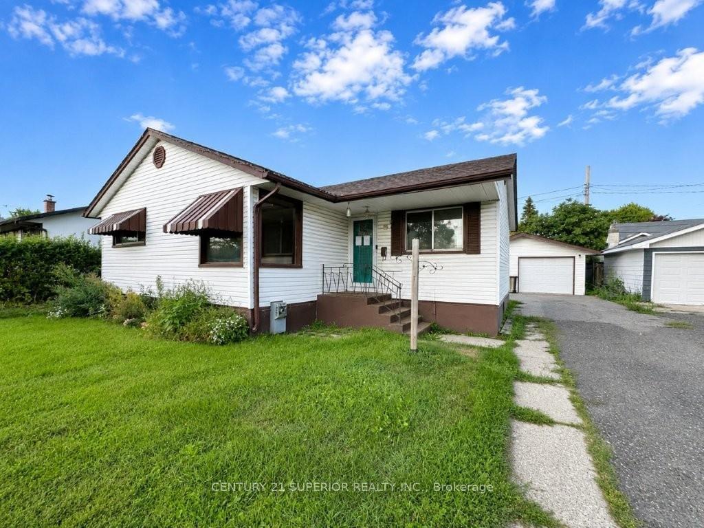 Photo 3 of 412 James Street S, Thunder Bay, Green Acres — HOMEH