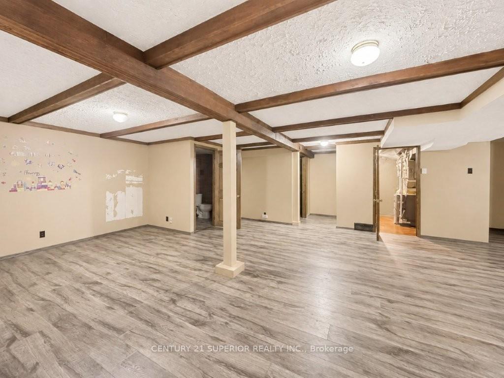 Photo 30 of 412 James Street S, Thunder Bay, Green Acres — HOMEH