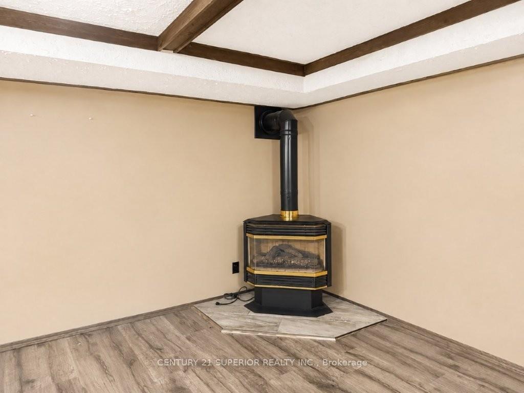 Photo 31 of 412 James Street S, Thunder Bay, Green Acres — HOMEH