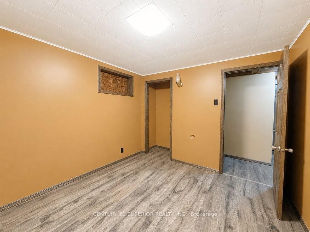 Photo 34 of 412 James Street S, Thunder Bay, Green Acres — HOMEH