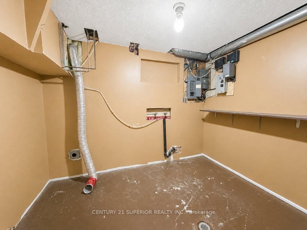 Photo 36 of 412 James Street S, Thunder Bay, Green Acres — HOMEH