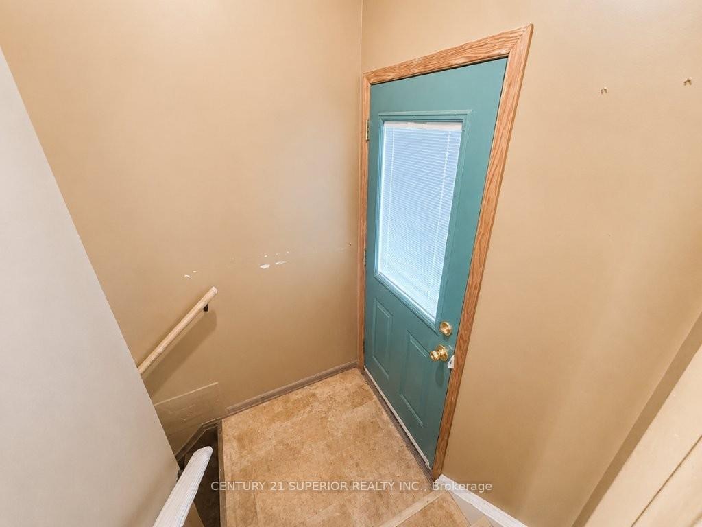 Photo 42 of 412 James Street S, Thunder Bay, Green Acres — HOMEH