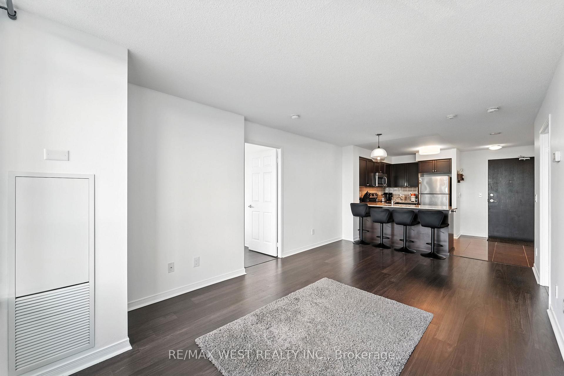 Photo 8 of Unit PH2, 75 King William Crescent, Richmond Hill, Langstaff — HOMEH