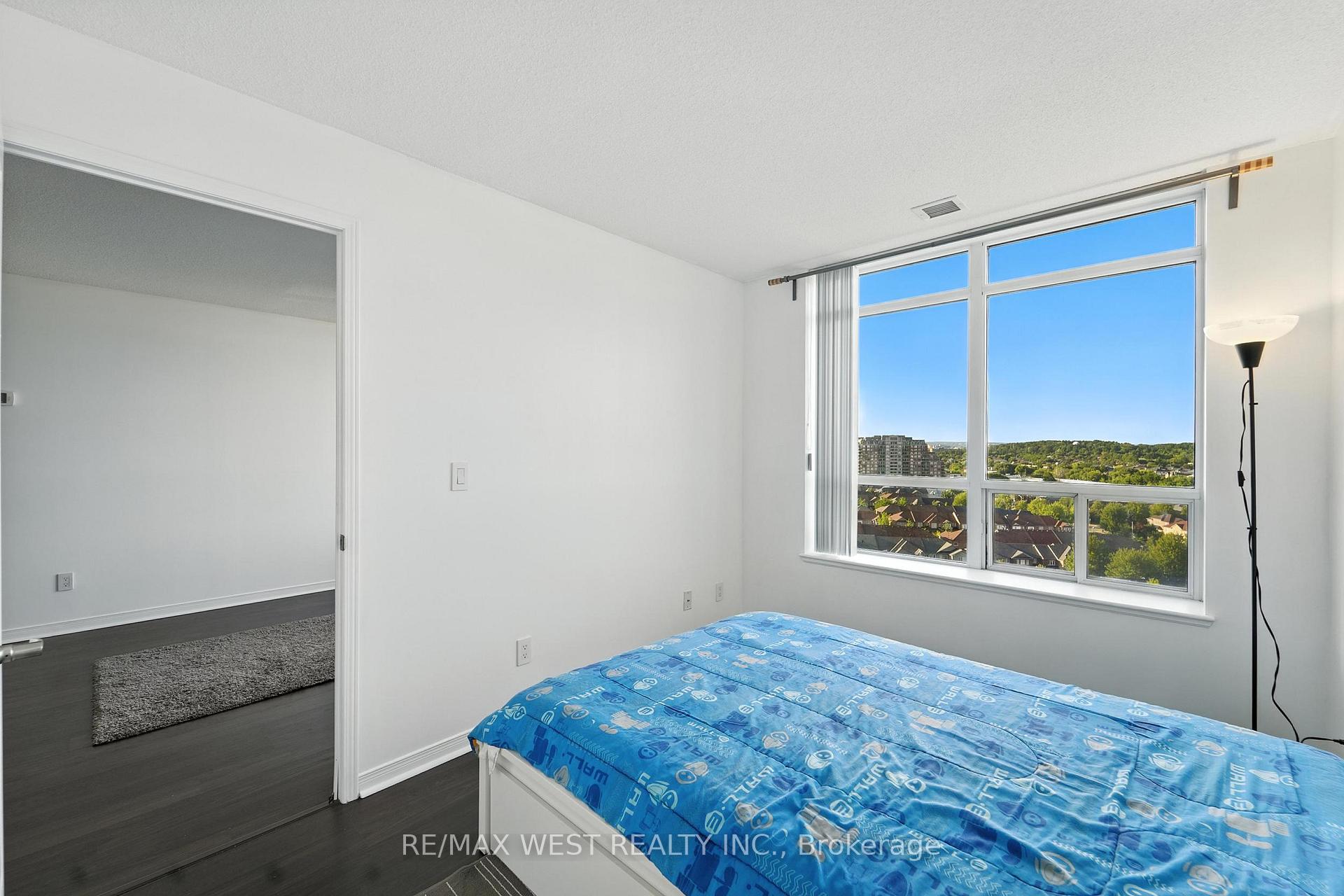 Photo 14 of Unit PH2, 75 King William Crescent, Richmond Hill, Langstaff — HOMEH