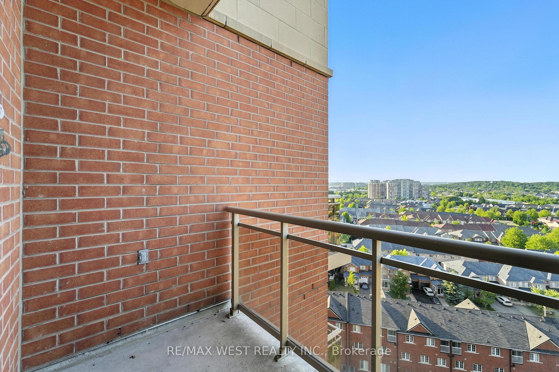 Photo 18 of Unit PH2, 75 King William Crescent, Richmond Hill, Langstaff — HOMEH