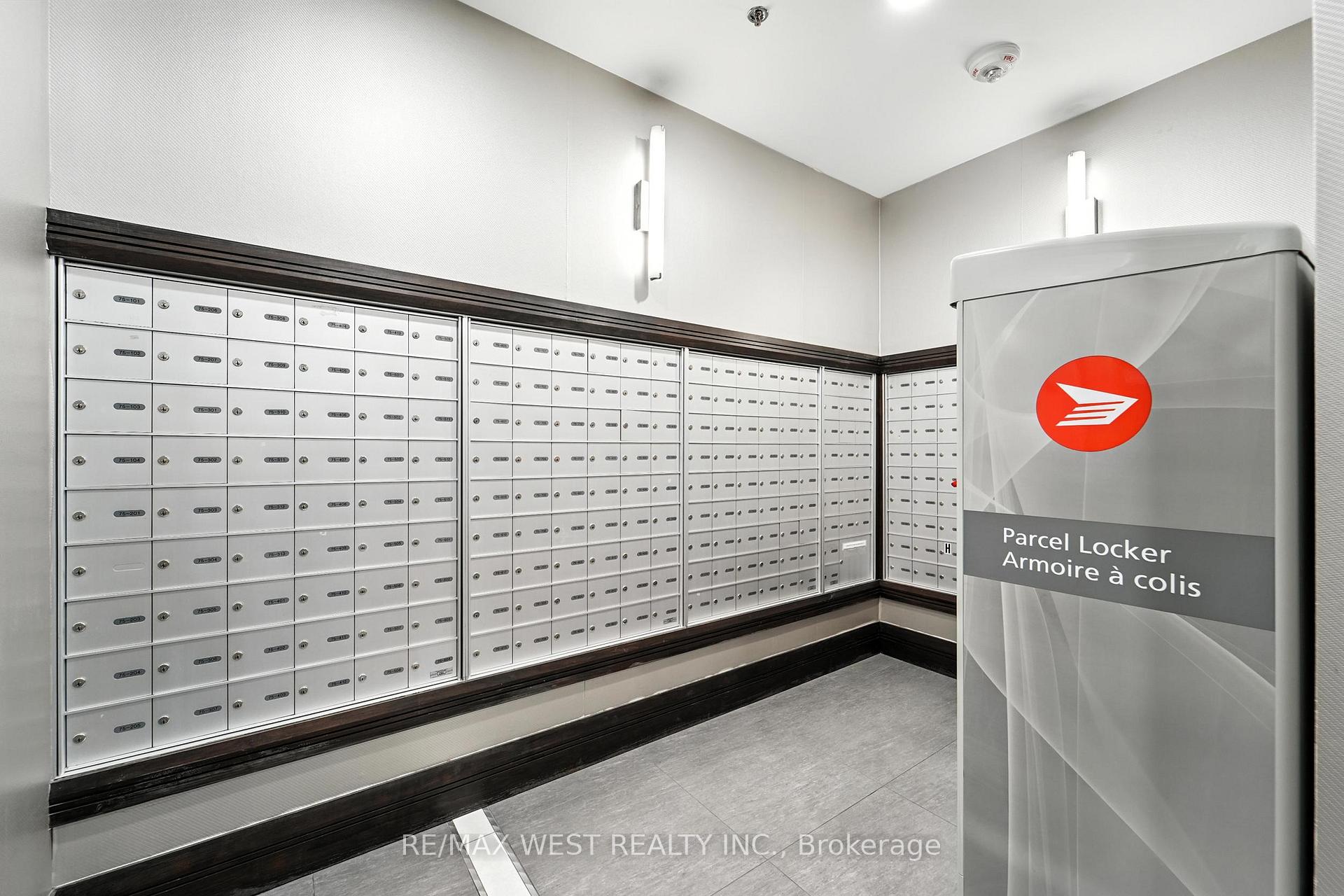 Photo 21 of Unit PH2, 75 King William Crescent, Richmond Hill, Langstaff — HOMEH
