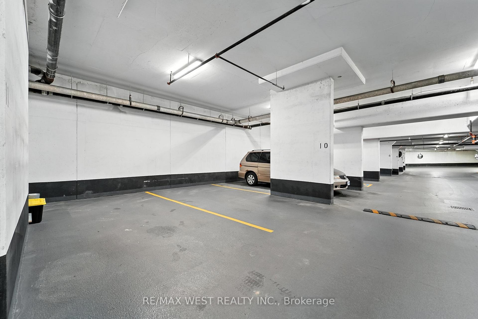 Photo 25 of Unit PH2, 75 King William Crescent, Richmond Hill, Langstaff — HOMEH
