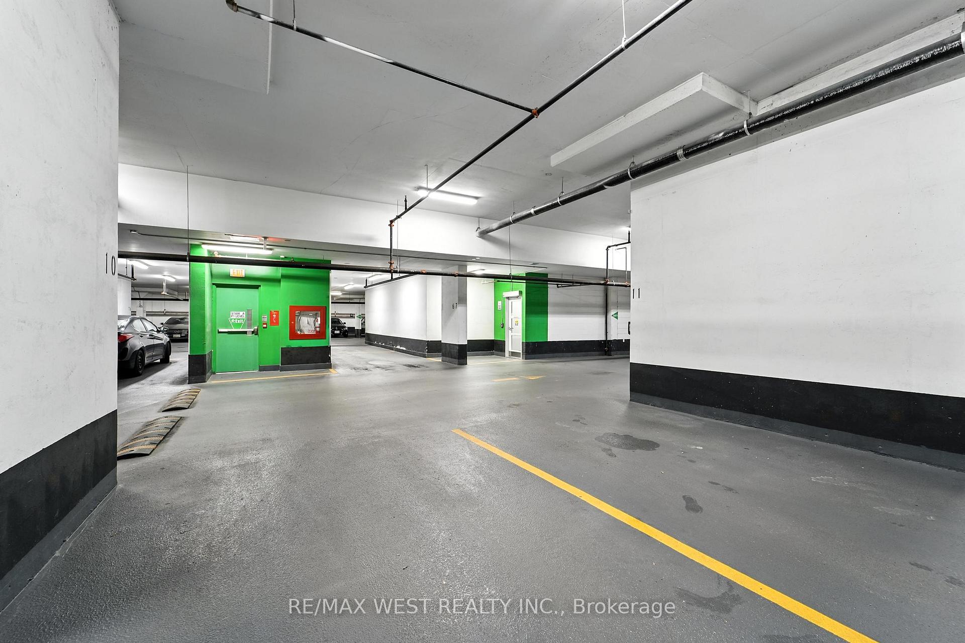 Photo 26 of Unit PH2, 75 King William Crescent, Richmond Hill, Langstaff — HOMEH