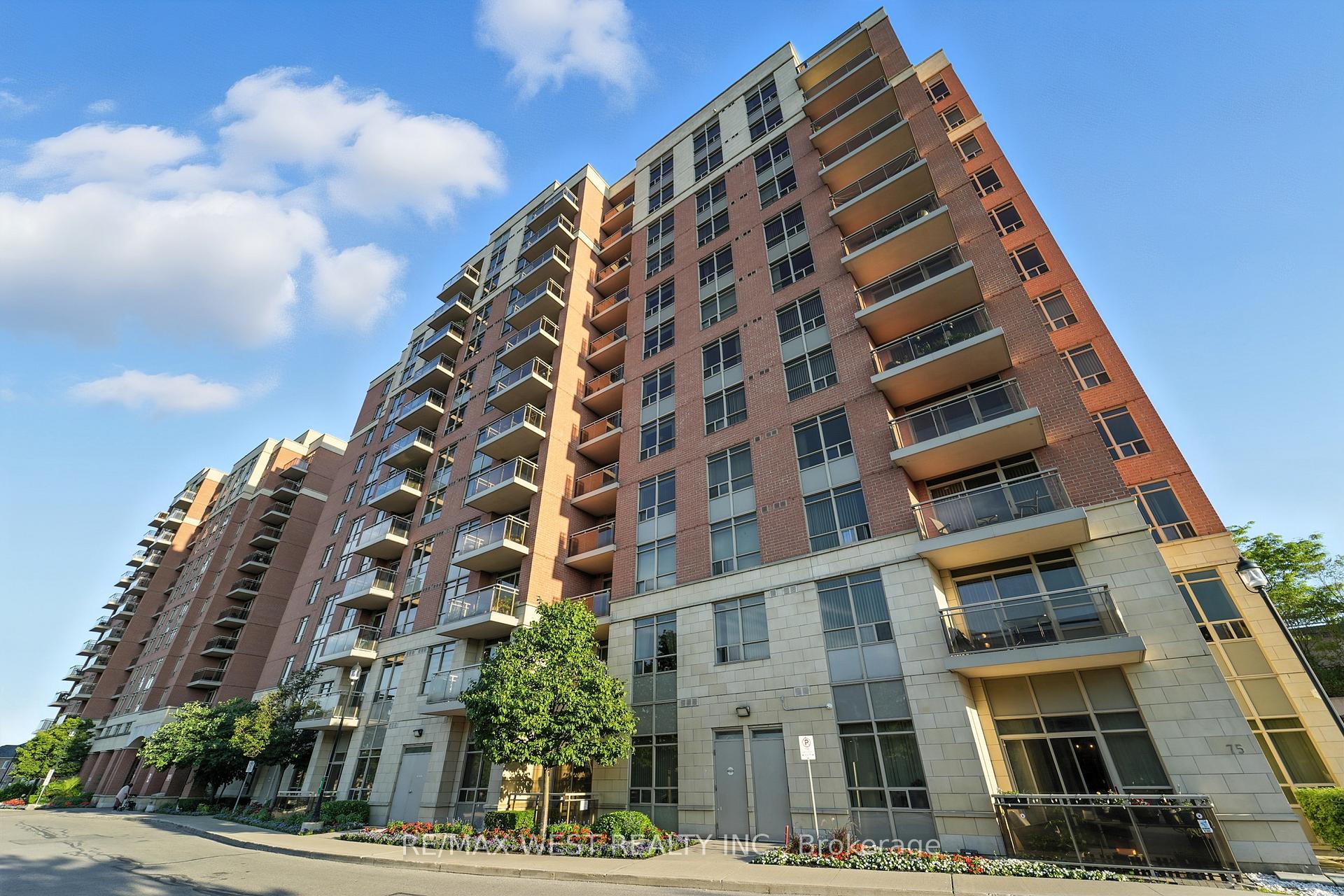 Photo 28 of Unit PH2, 75 King William Crescent, Richmond Hill, Langstaff — HOMEH
