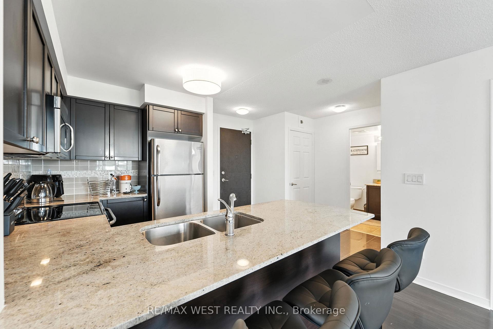 Photo 29 of Unit PH2, 75 King William Crescent, Richmond Hill, Langstaff — HOMEH