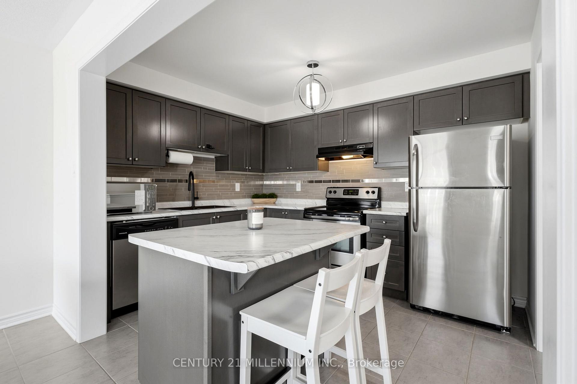 Photo 10 of 242 Remembrance Road, Brampton, Northwest Brampton — HOMEH