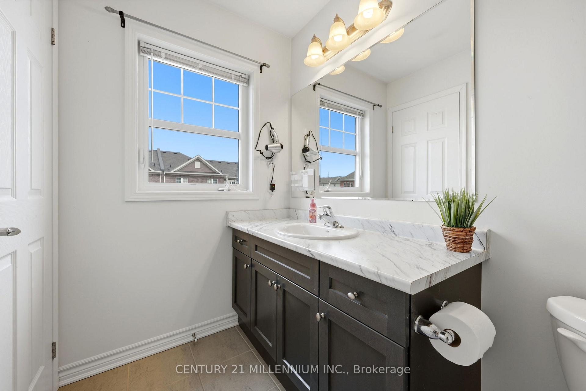 Photo 19 of 242 Remembrance Road, Brampton, Northwest Brampton — HOMEH
