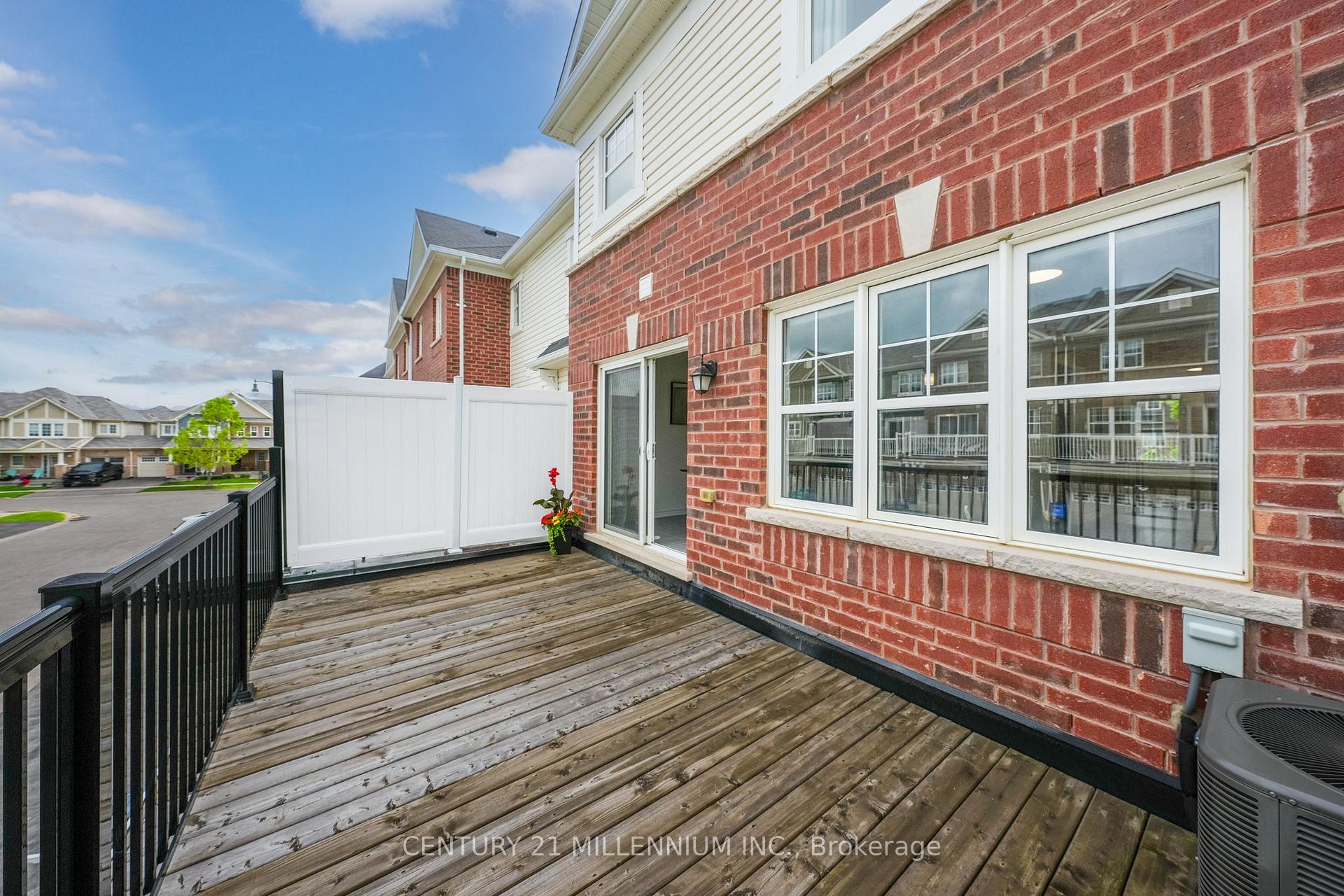 Photo 27 of 242 Remembrance Road, Brampton, Northwest Brampton — HOMEH