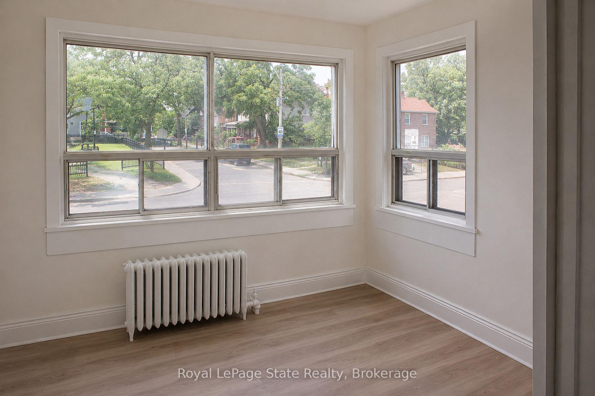 Photo 11 of Unit 1, 56 Wentworth Street, Hamilton, Landsdale — HOMEH