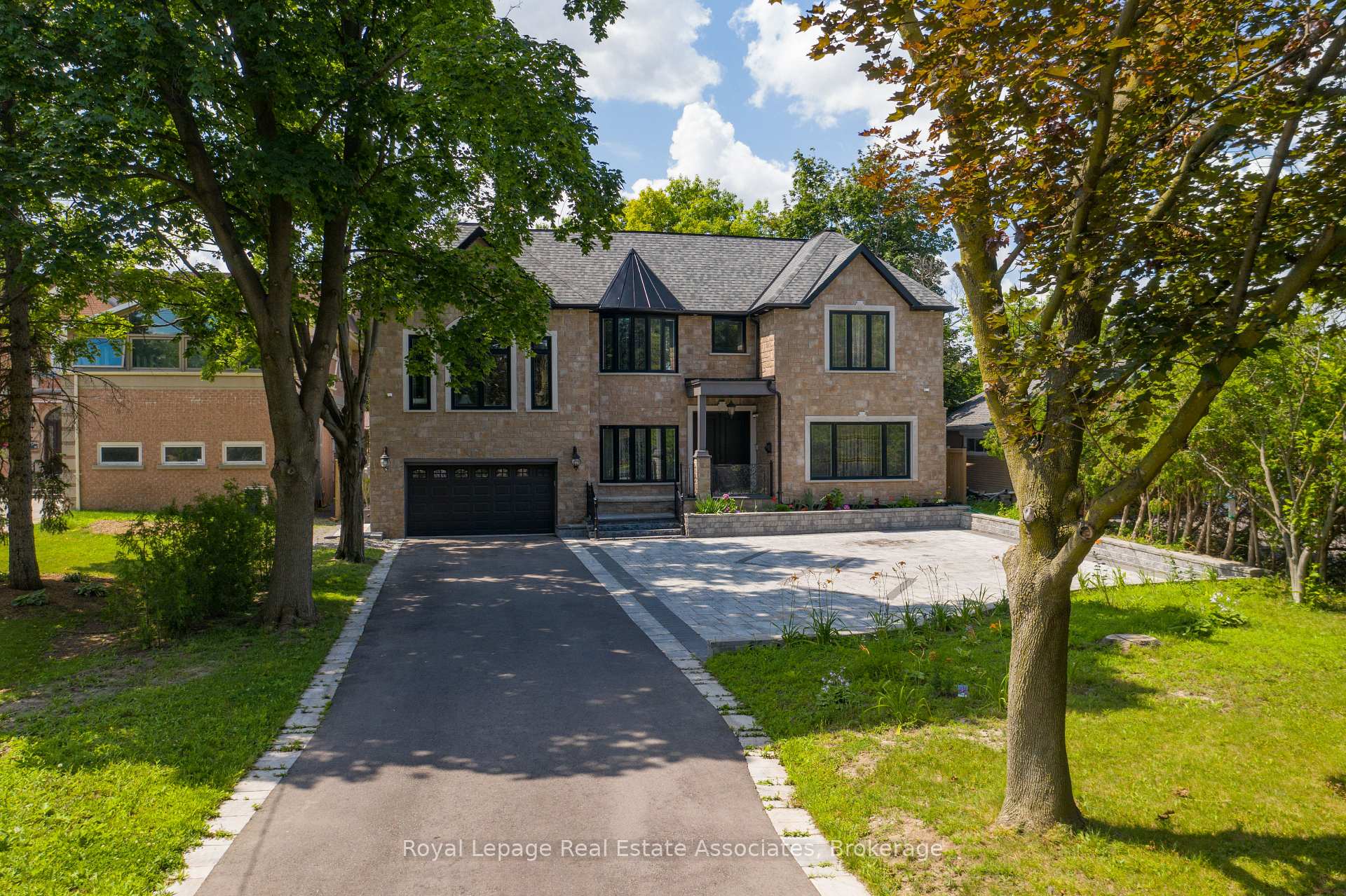 Photo 1 of 96 Elmcrest Road, Etobicoke, Eringate-Centennial-West Deane — HOMEH
