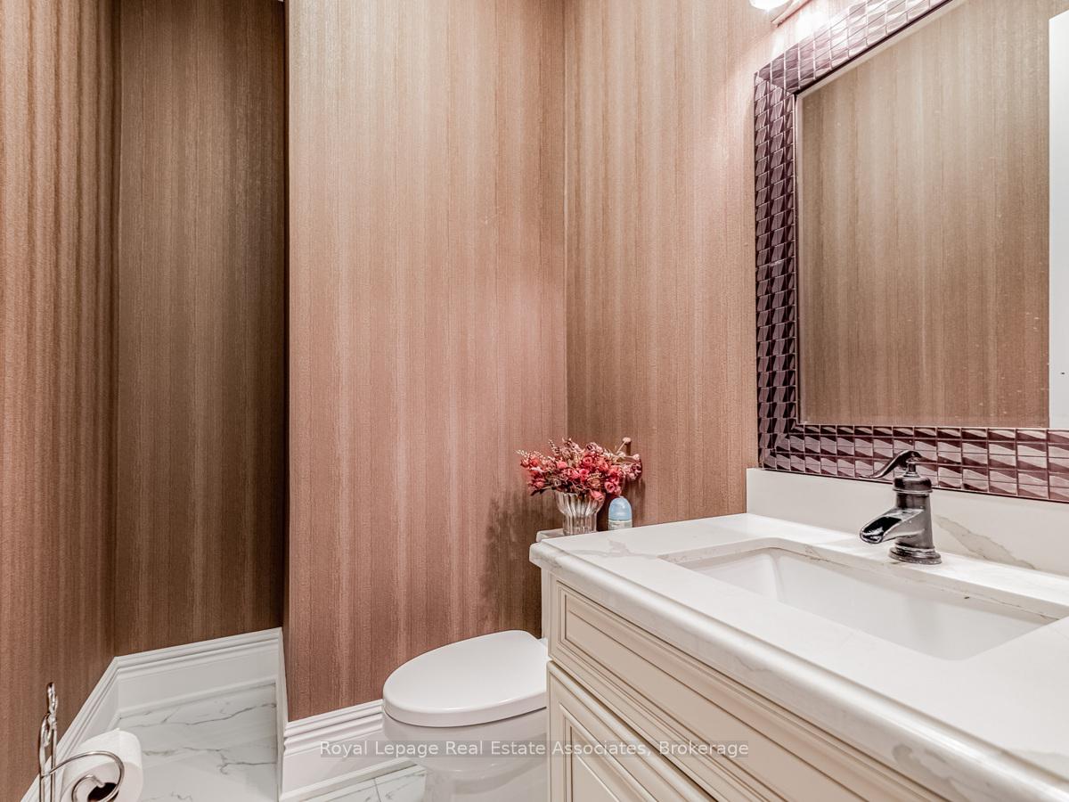 Photo 15 of 96 Elmcrest Road, Etobicoke, Eringate-Centennial-West Deane — HOMEH