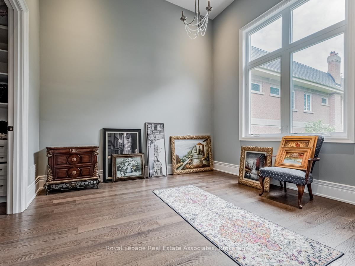 Photo 18 of 96 Elmcrest Road, Etobicoke, Eringate-Centennial-West Deane — HOMEH