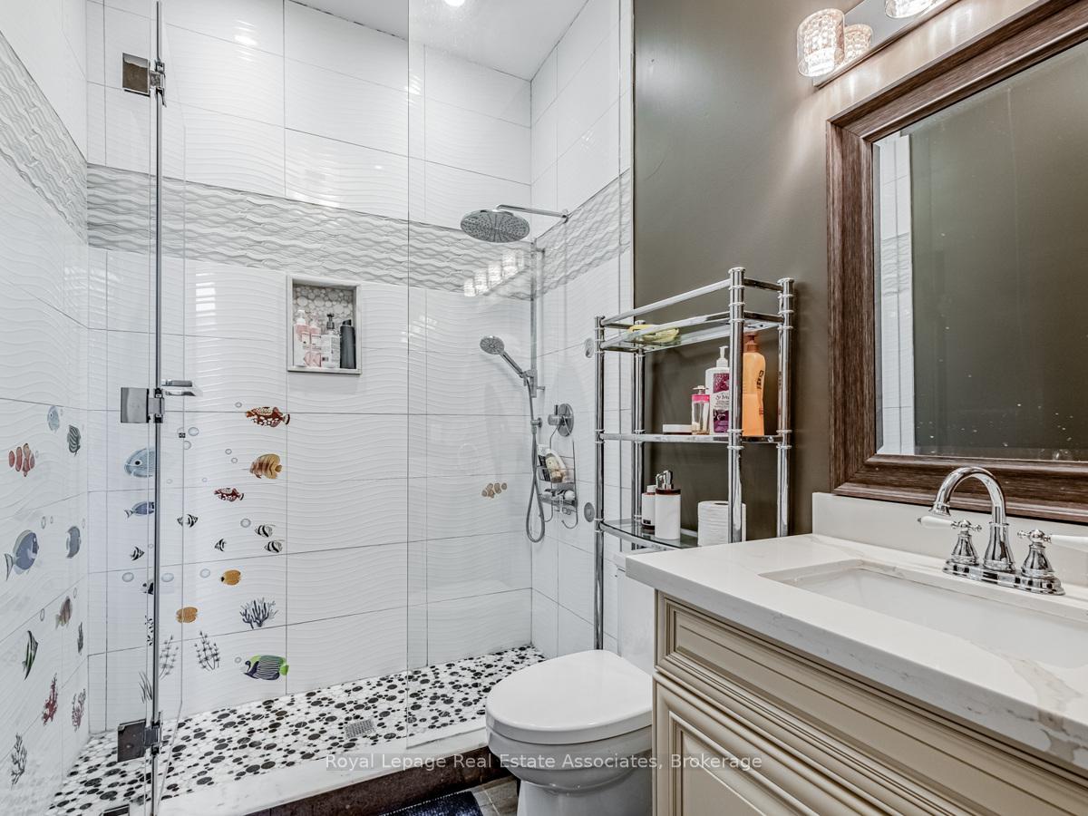 Photo 19 of 96 Elmcrest Road, Etobicoke, Eringate-Centennial-West Deane — HOMEH