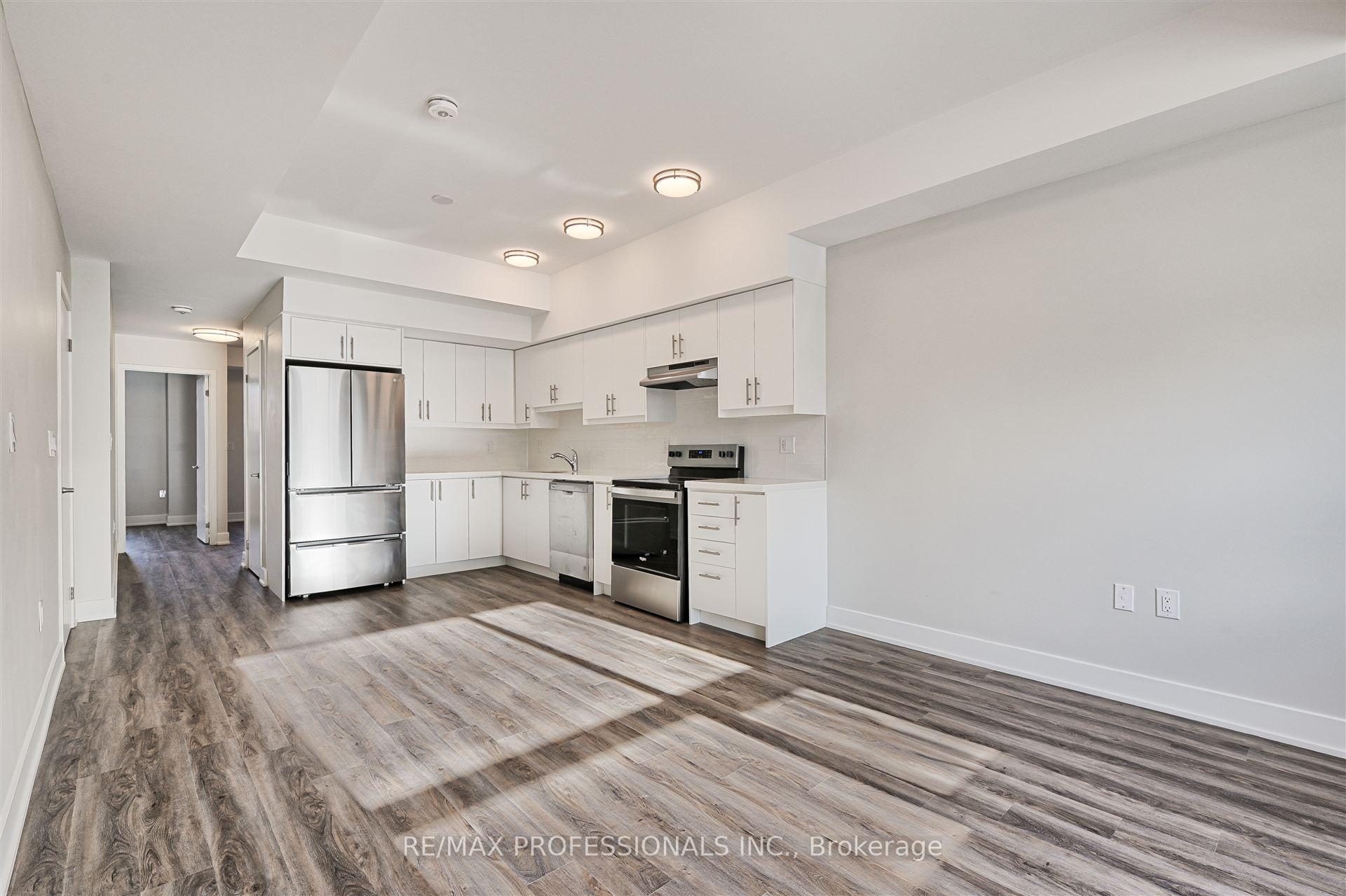 Photo 3 of Unit 113, 62 Dixfield Drive, Etobicoke, Eringate-Centennial-West Deane — HOMEH
