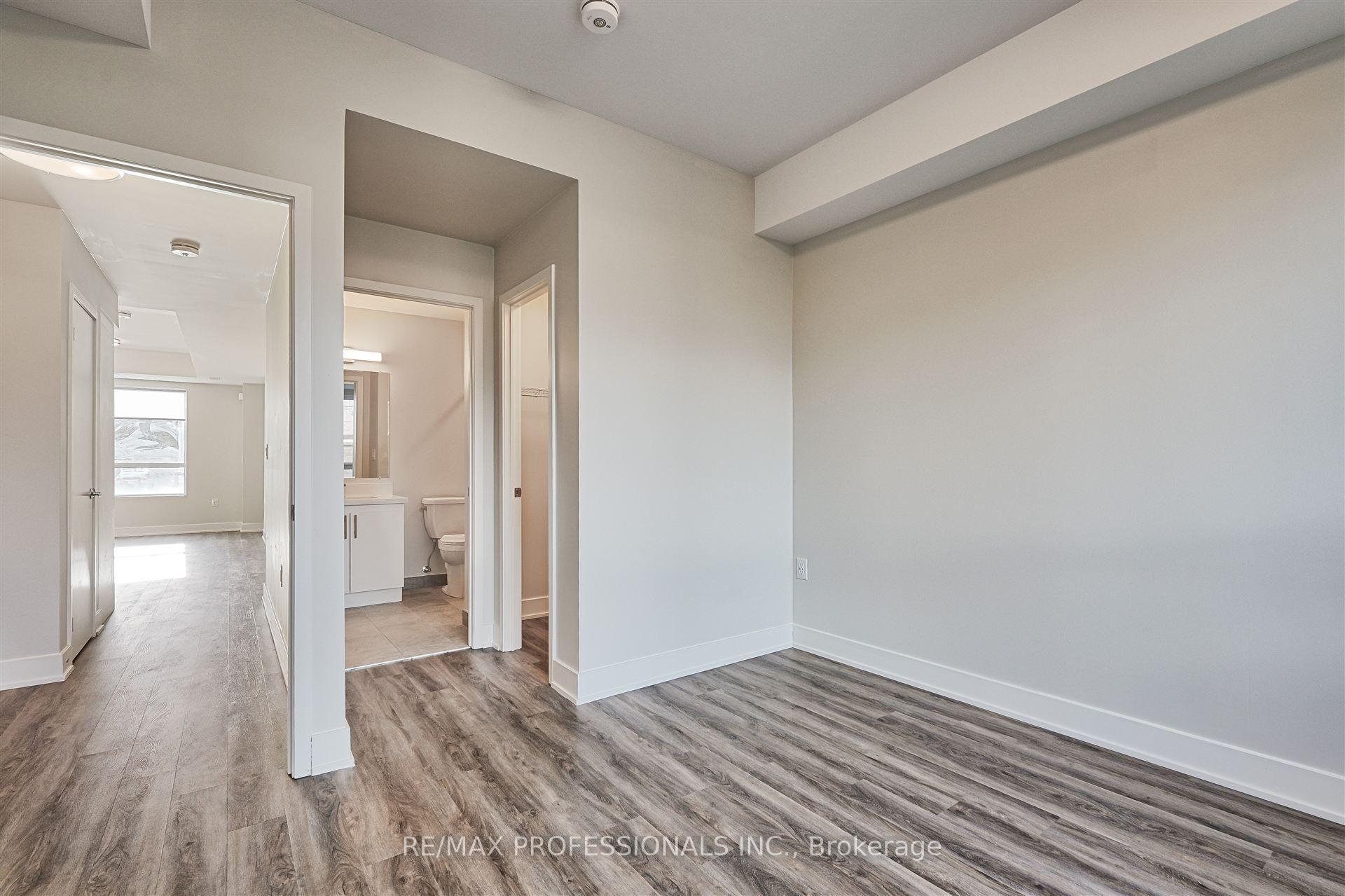 Photo 13 of Unit 113, 62 Dixfield Drive, Etobicoke, Eringate-Centennial-West Deane — HOMEH