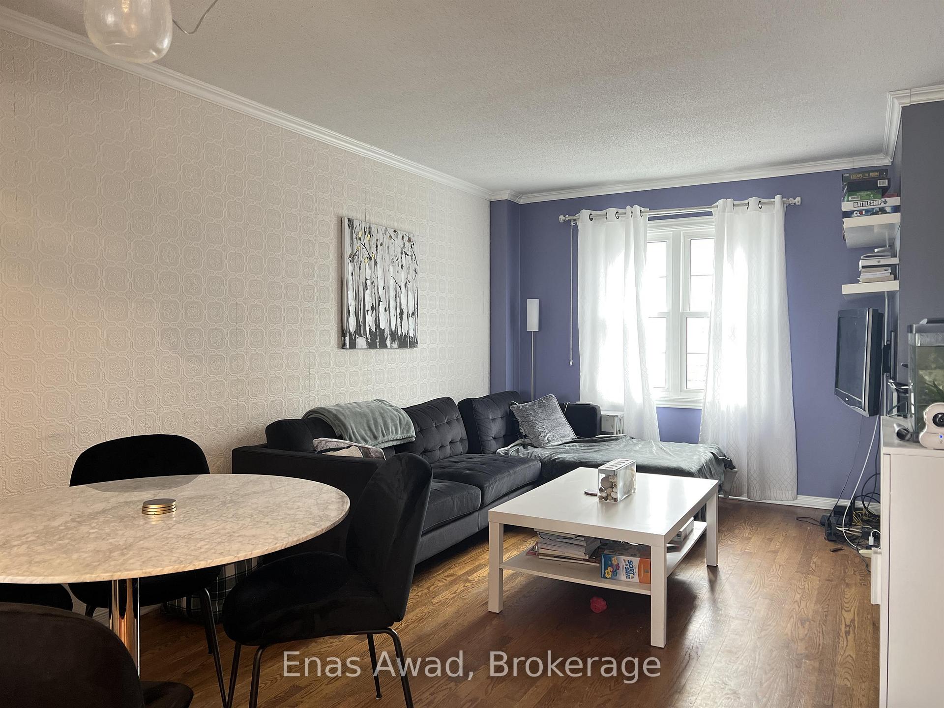 Photo 3 of Unit 1, 25 Manhattan Crescent, Ottawa, Central Park — HOMEH