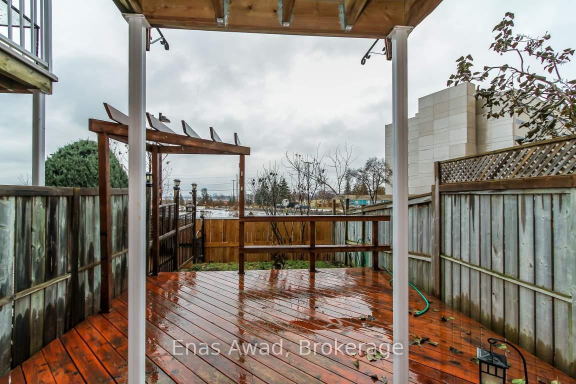 Photo 13 of Unit 1, 25 Manhattan Crescent, Ottawa, Central Park — HOMEH