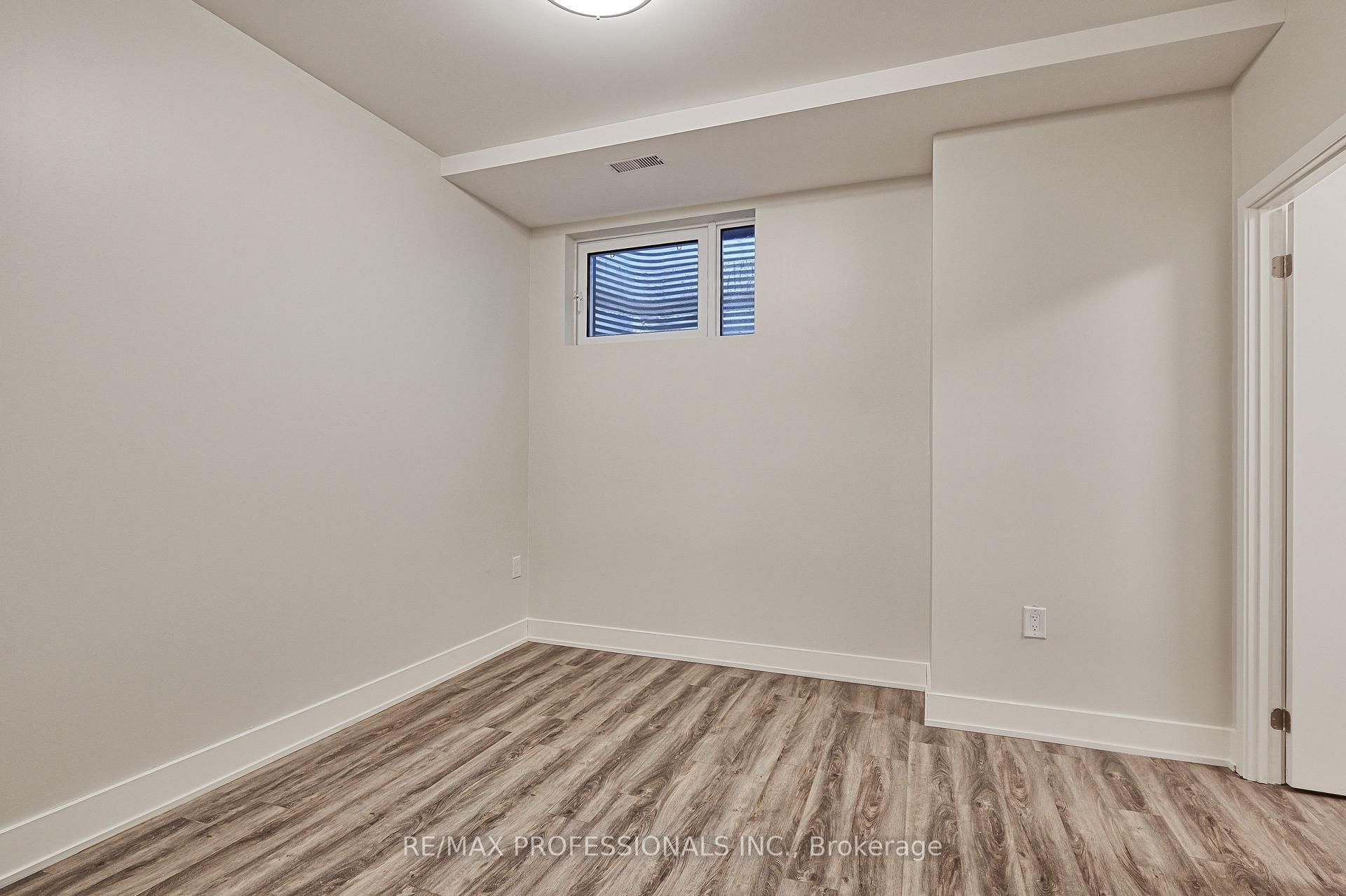 Photo 33 of Unit 124, 62 Dixfield Drive, Etobicoke, Eringate-Centennial-West Deane — HOMEH