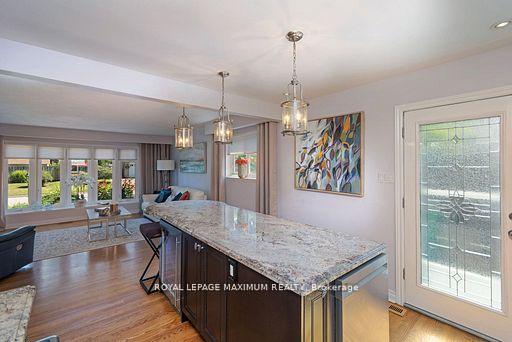 Photo 7 of 38 Abbey Road, Brampton, Brampton East — HOMEH