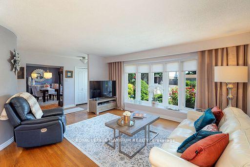 Photo 10 of 38 Abbey Road, Brampton, Brampton East — HOMEH