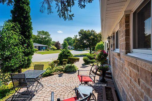 Photo 20 of 38 Abbey Road, Brampton, Brampton East — HOMEH