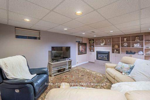 Photo 31 of 38 Abbey Road, Brampton, Brampton East — HOMEH