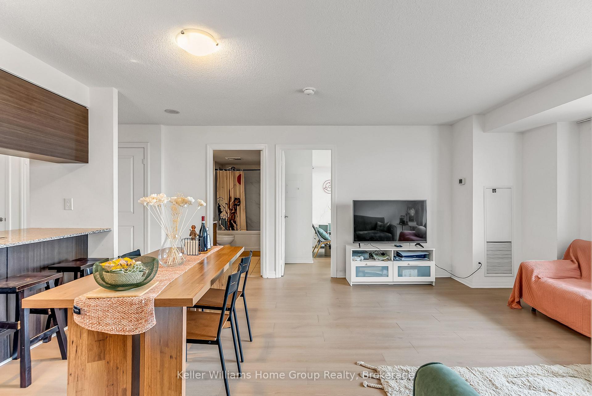 Photo 22 of Unit 3410, 2015 Sheppard Avenue E, North York, Henry Farm — HOMEH
