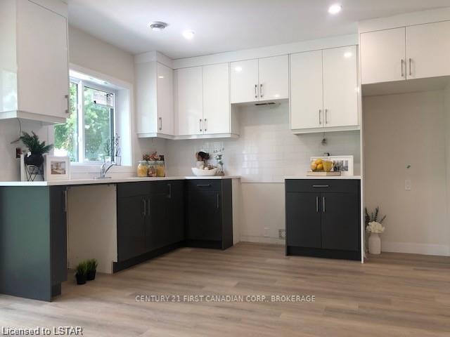Photo 6 of 2388 Boswell Street, St. Clair — HOMEH